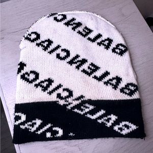 Balenciaga Revers-able Beanie